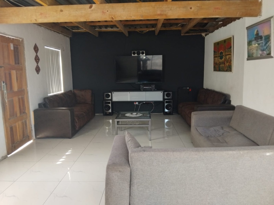 3 Bedroom Property for Sale in The Hague Western Cape